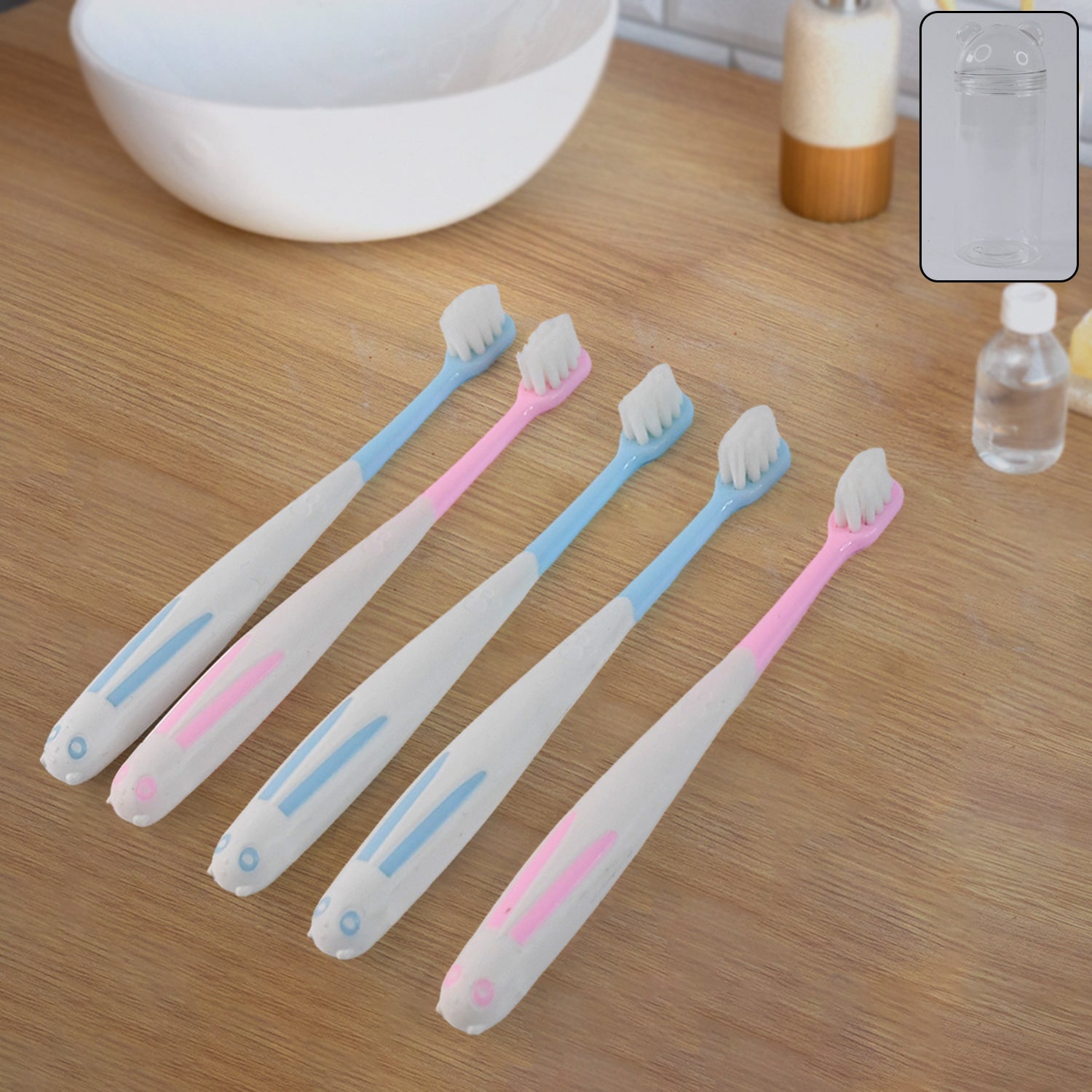 Multipurpose Travel-friendly Toothbrush Holder With 4 Soft Bristle Toothbrushes